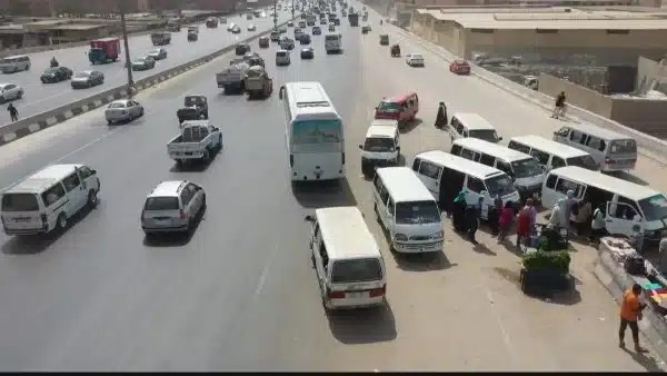 وزارة النقل تطلق حملة "سلامتك تهمنا" للتوعية بالسلامة المرورية