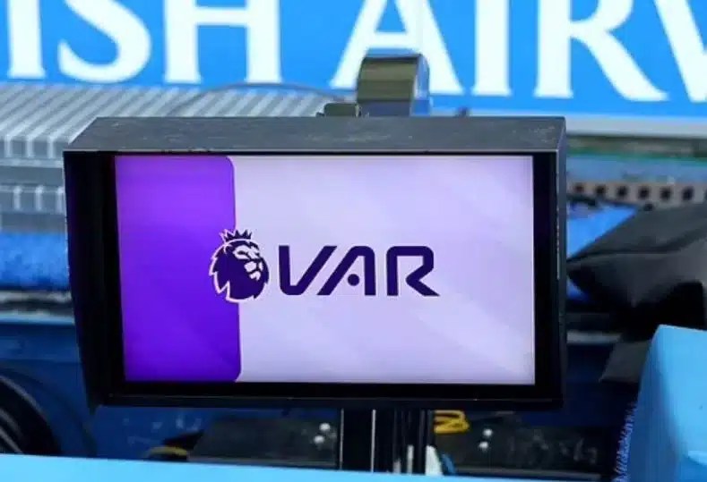 أحمد الشناوي يسلط الضوء على دور الفار في التحكيم