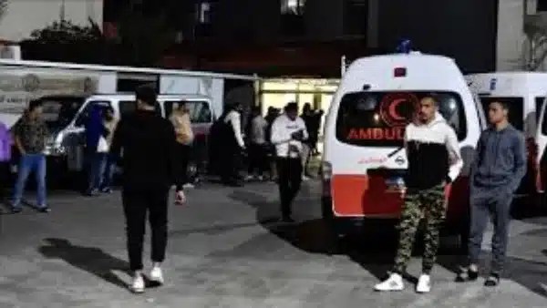 استشهاد 13 لبنانياً في قصف إسرائيلي بمخيم عين الحلوة