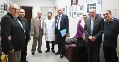 وفد المجلس العربي يزور قصر العيني لاعتماد برنامج النساء والتوليد