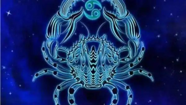 حظك اليوم لمواليد برج السرطان 20 نوفمبر 2025