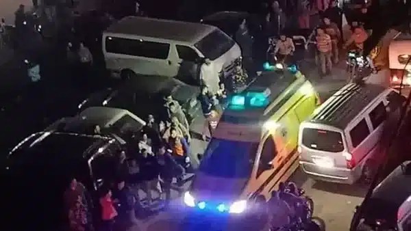 حادث انقلاب ميكروباص على طريق الجيش باتجاه أسيوط