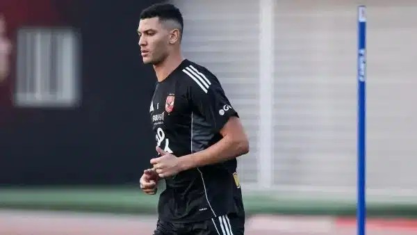 موقف أشرف داري من تدريبات الأهلي