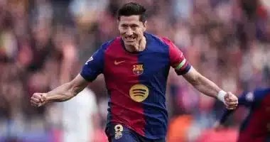 ليفاندوفسكي يعود لتدريبات برشلونة قبل مواجهة بيلباو