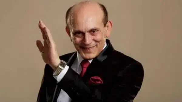 محمد صبحي يرد على شائعات وفاته بأسلوب ساخر