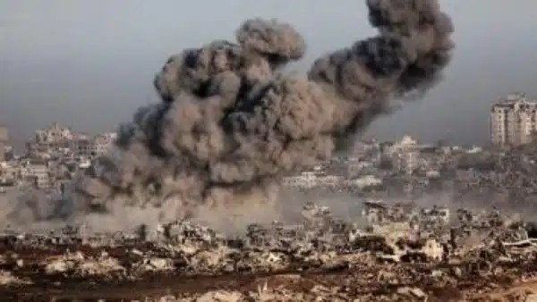 انتهاكات إسرائيل تهدد اتفاق غزة وفق محلل فلسطيني