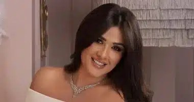 ياسمين عبد العزيز تنفي ارتباطها بالنجوم في فيلم جديد