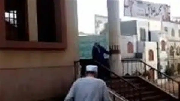 أهالي الدقهلية يستعدون لجنازة ضحية غدر الأصدقاء