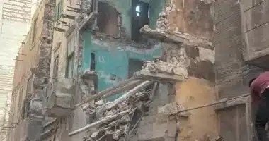 انهيار جزئي لعقار في اللبان بحي الجمرك