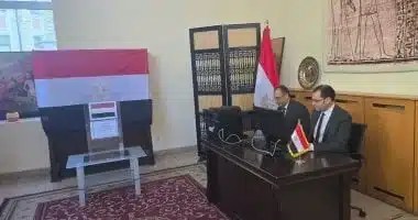 متابعة عمليات انتخاب النواب بالخارج