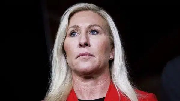 استقالة مارجوري تايلور جرين من الكونجرس