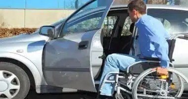 إعفاء سيارات المعاقين من الضرائب الجمركية