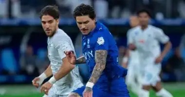 تعادل مثير بين الهلال والفتح في الدوري السعودي