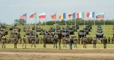 فرنسا تستعد لتهديدات روسيا العسكرية