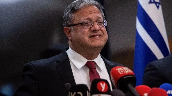 مصلحة السجون الإسرائيلية تدرس مقترح إنشاء سجن بالتماسيح