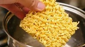 وداع مؤلم لطالبة في سوهاج بسبب تسمم غذائي