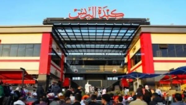 حريق أمام مطعم ناصر البرنس بالشيخ زايد