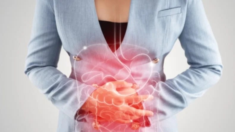 النساء أكثر عرضة لآلام متلازمة القولون العصبي