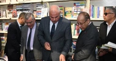 افتتاح الدورة الثالثة والثلاثين لمعرض الكتاب بجامعة القناة