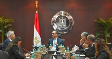 وزير الاستثمار يلتقي CEO "باور إيديسون" لبحث التعاون في الطاقة