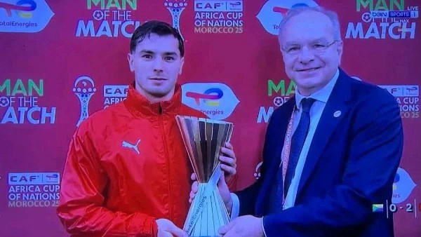 إبراهيم دياز يتألق ويحرز جائزة أفضل لاعب في أمم إفريقيا