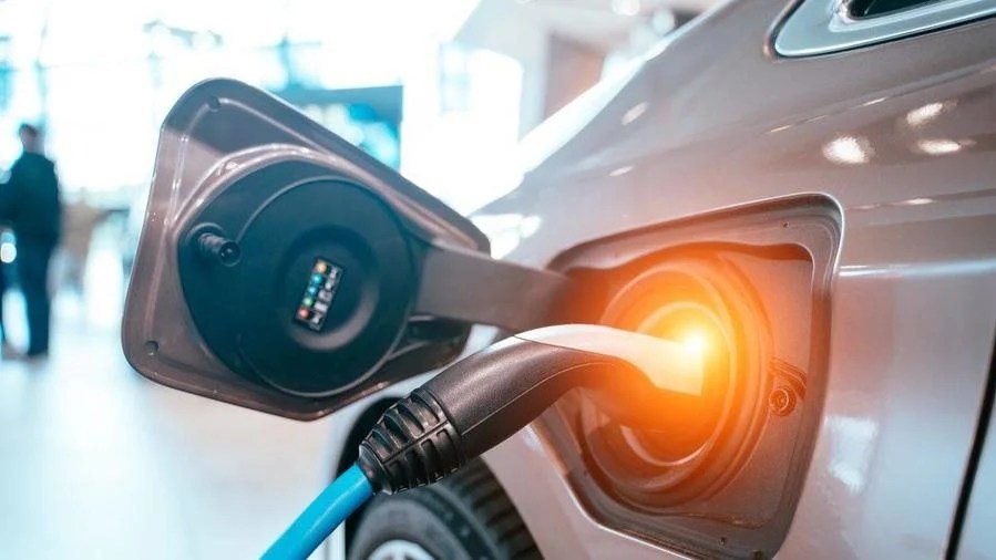 تدابير لمواجهة تأثيرات برودة الطقس على السيارات الكهربائية