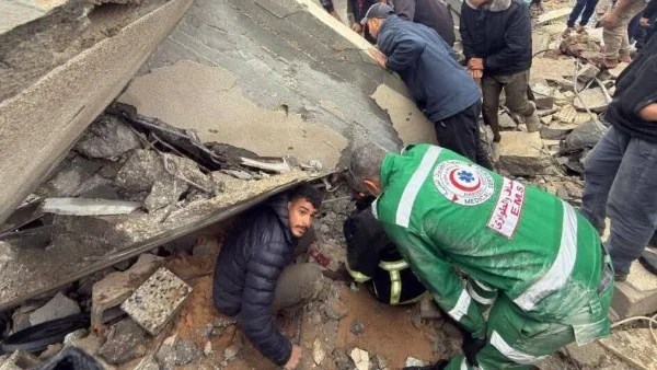 وفاة 20 شخصًا في غزة نتيجة انهيار المنازل