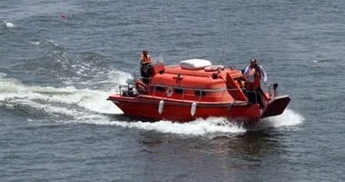 إنقاذ شخص من الغرق في نهر النيل بالقاهرة
