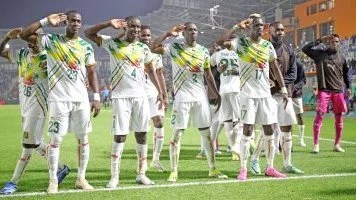 أليو ديانج يقود منتخب مالي أمام زامبيا في أمم أفريقيا