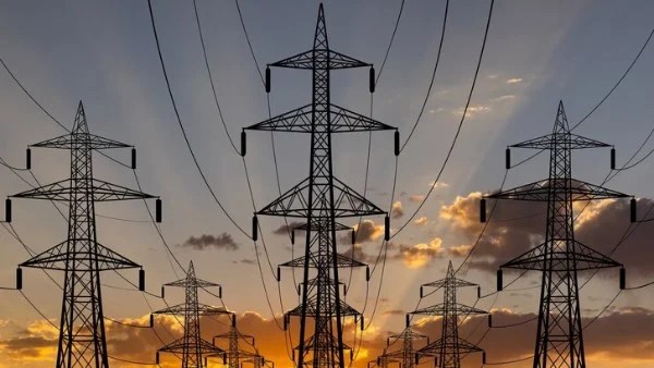 نسبة الفاقد من التيار الكهربائي تصل إلى 18%