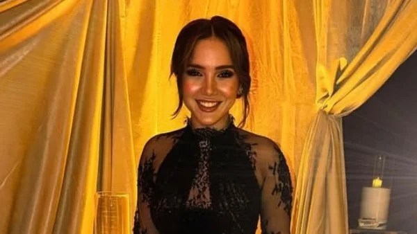 رنا رئيس تتألق بفستان أسود من أحدث جلسة تصوير