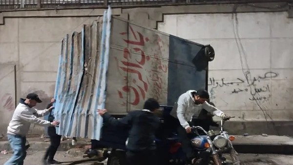 حملة لإزالة الإشغالات في حي الضواحي ببورسعيد