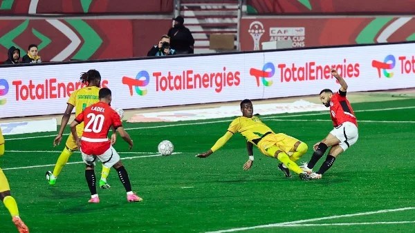 أحمد السيد: زيمبابوي منتخب متواضع وربيعة الأفضل دفاعياً