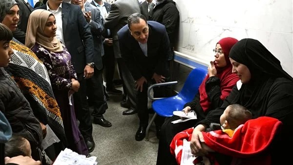 رئيس الوزراء يتفقد مركز طب الأسرة في الجيزة