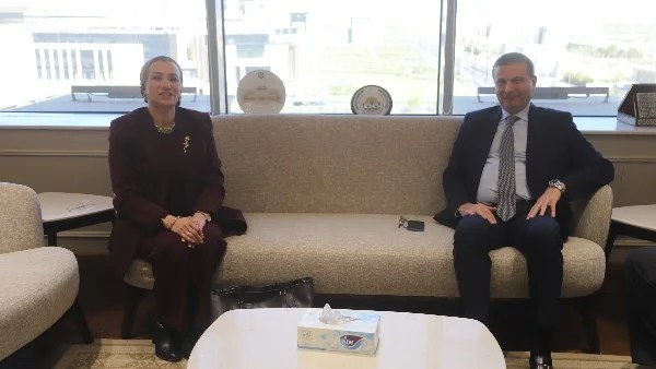 الزراعة تبحث دعم إفريقيا عبر مكافحة التصحر