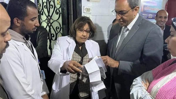 زيارة مفاجئة لمستشفى قنا العام من محافظ قنا