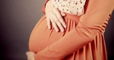 9 أطعمة يجب تجنبها خلال فترة الحمل