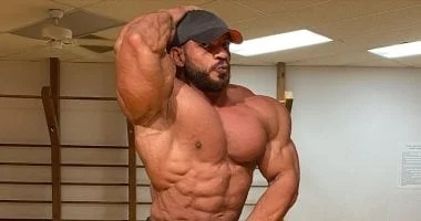 بيج رامي يتوج بطلاً لمستر أولمبيا في ذكرى انتصاره