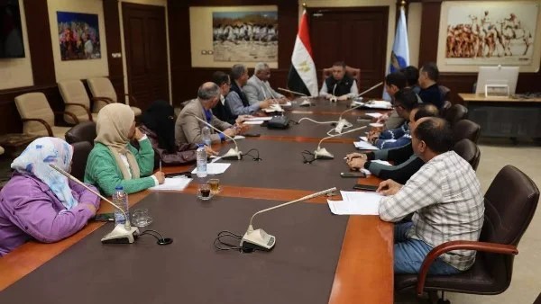 اجتماع لمتابعة ملفات التقنين والتصالح في البحر الأحمر