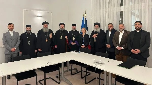 زيارة رسمية للأنبا لوقا والأنبا مارك في فرنسا