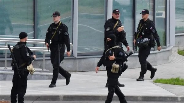 مصرع شرطيين في انفجار سيارة بموسكو