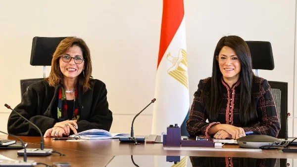 المشاط تبحث تطوير البرامج الرئاسية للأكاديمية الوطنية