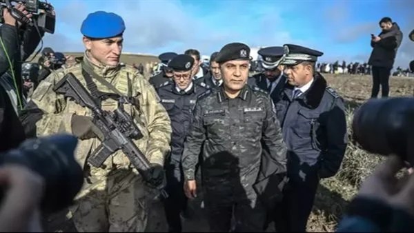 الوفد الليبي يجري معاينة لموقع تحطم الطائرة في تركيا