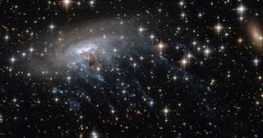 مجرات الكون: أسرار لم تُكتشف بعد وأسباب تلألؤ النجوم
