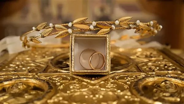 الذهب يتراجع وسط جني الأرباح بعد قفزة تاريخية