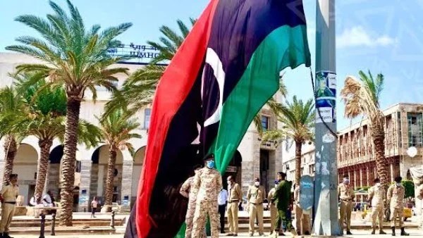 سفارة ليبيا في أنقرة تنكس العلم حدادًا على الحداد