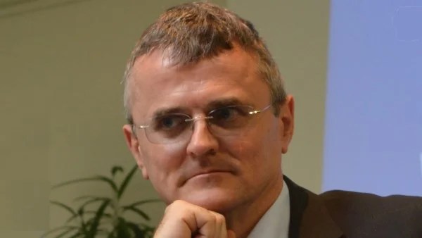 خلفاء محتملون لرئيس الأركان محمد الحداد