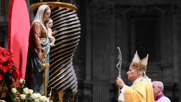 البابا لاون الرابع عشر: الميلاد يرشد إلى الحياة الجديدة