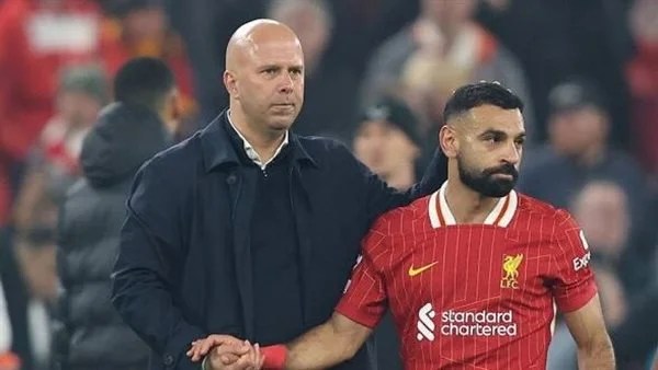 سلوت يؤكد تجاوز أزمة محمد صلاح ويتطلع للتركيز مع منتخب مصر