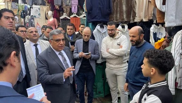 زيارة محافظ الدقهلية لسوق الخواجات بالمنصورة